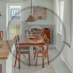 Casa vacanze Lovely In With Wifi