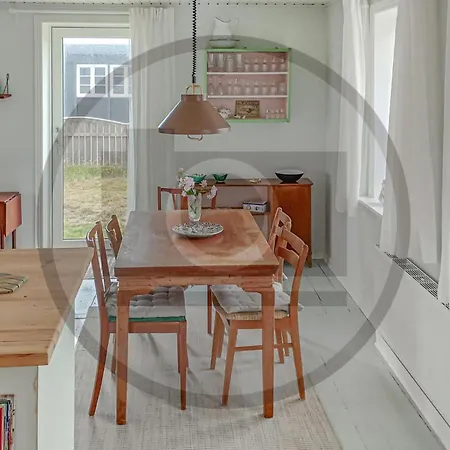 בית נופש Lovely In With Wifi